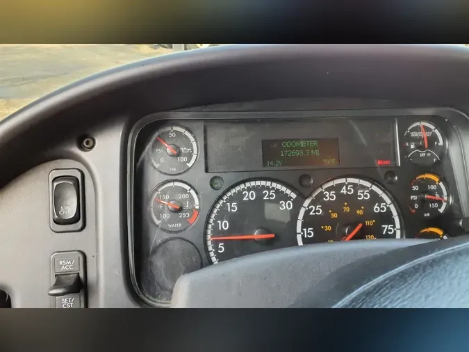 2019 FREIGHTLINER/MERCEDES M2 106