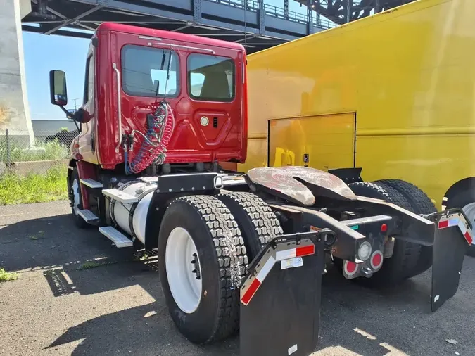 2018 FREIGHTLINER CASCADIA 113