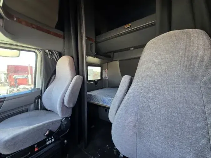 2022 International LT625