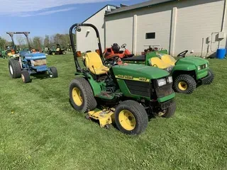 1999 John Deere 4100