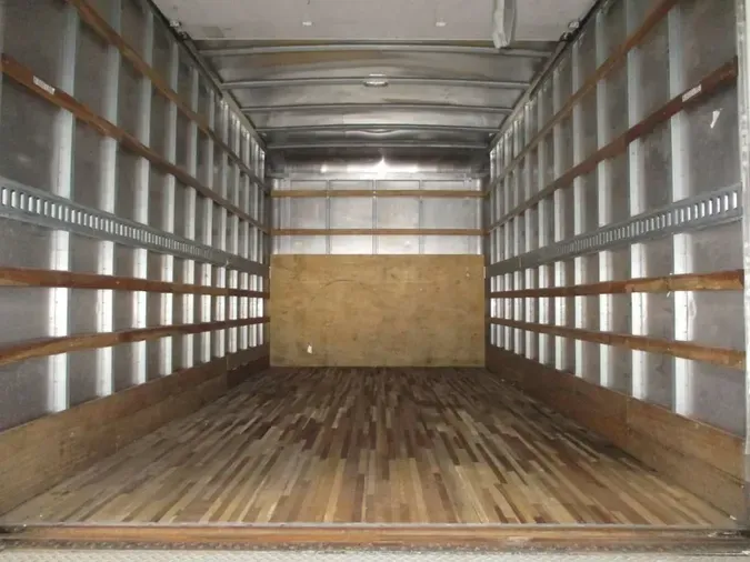 2019 ISUZU NPR HD