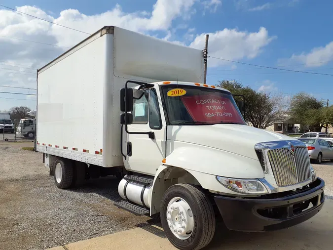 2019 NAVISTAR INTERNATIONAL 4300 LP