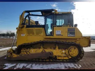 2019 Komatsu D65WX-18