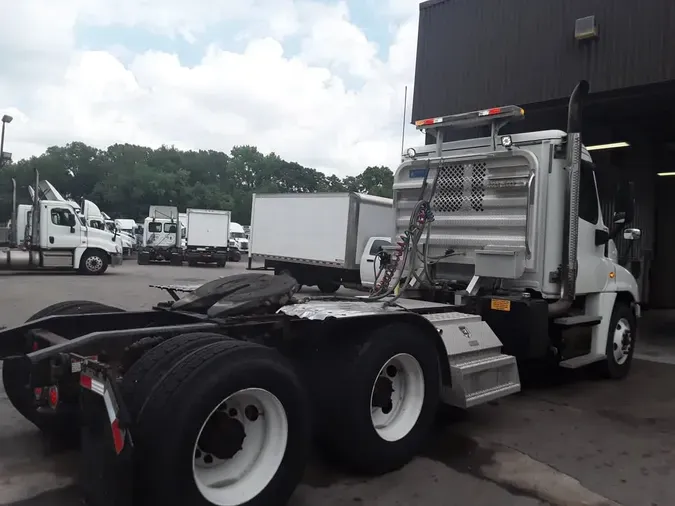 2018 FREIGHTLINER CASCADIA 125