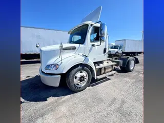 2017 FREIGHTLINER/MERCEDES M2-112