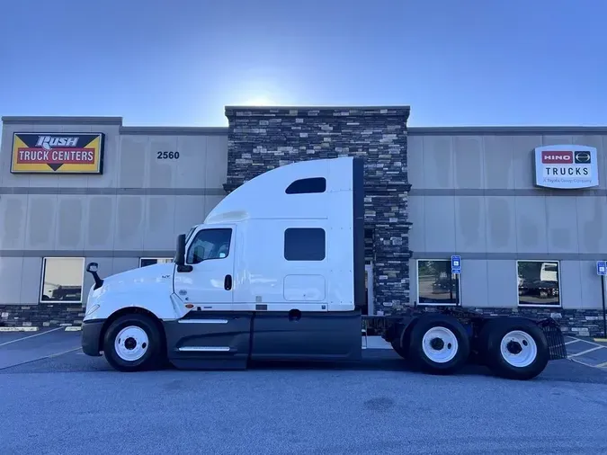 2022 International LT625
