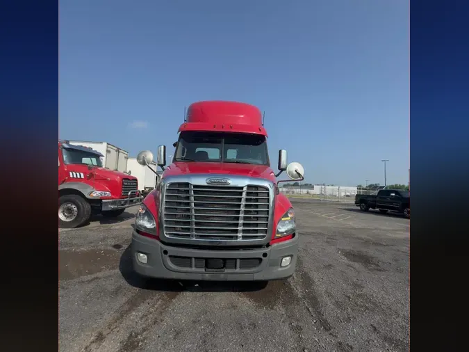 2019 FREIGHTLINER CASCADIA 125