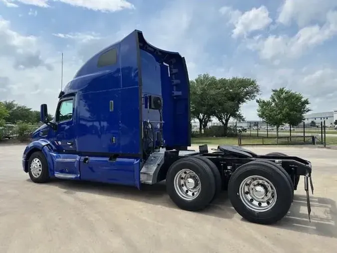 2022 Peterbilt 579