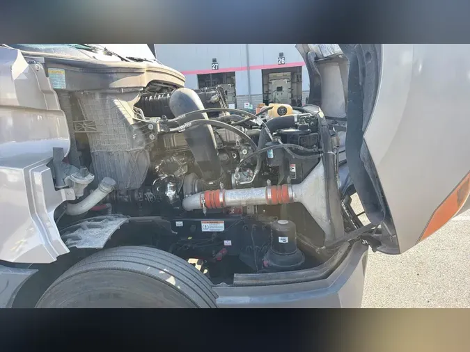 2023 Freightliner Cascadia 126