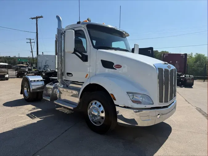 2017 Peterbilt 579
