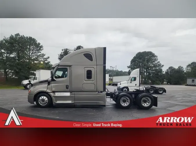 2020 FREIGHTLINER CA126