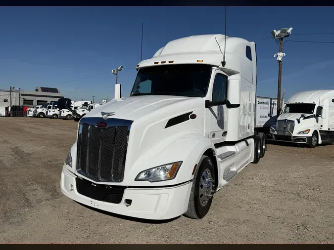 2022 Peterbilt 57966b2ecfd177574fd23ae775423d1f4e3