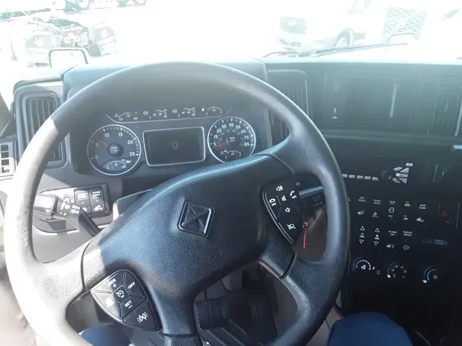 2020 NAVISTAR INTERNATIONAL LT625 SLPR CAB