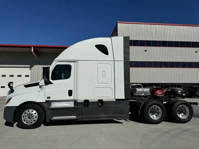 2023 Freightliner Cascadia&reg;