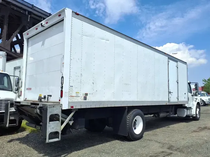 2016 FREIGHTLINER M2 106