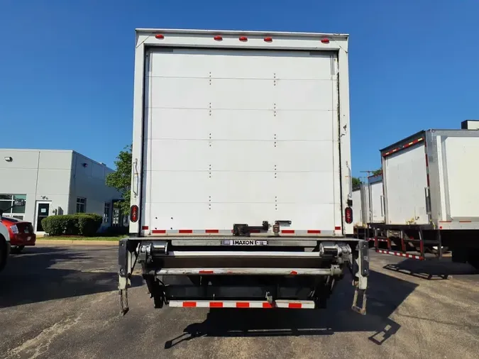 2019 FREIGHTLINER M2 106