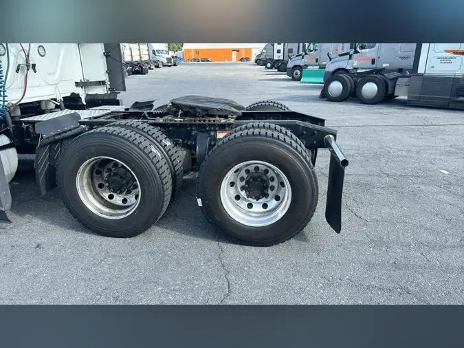 2023 Freightliner Cascadia 12666c5910a301209c081621848e461e34d
