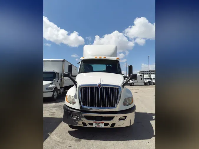 2019 NAVISTAR INTERNATIONAL LT625 DAYCAB T/A
