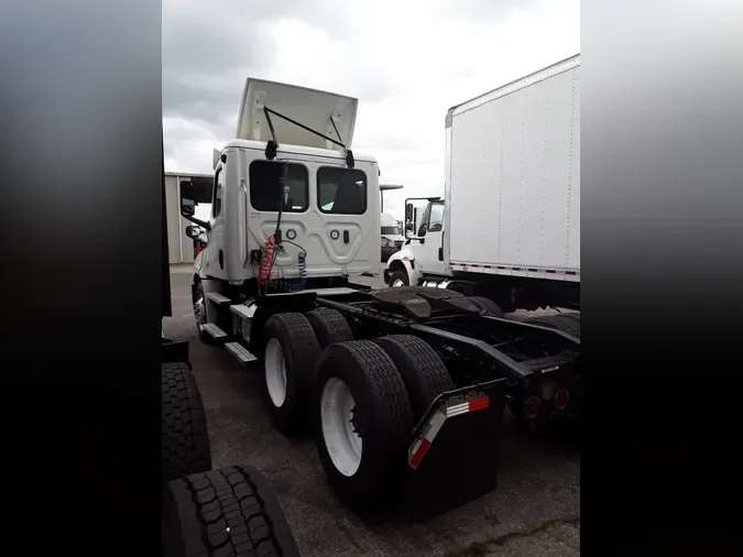 2020 FREIGHTLINER/MERCEDES NEW CASCADIA PX12664