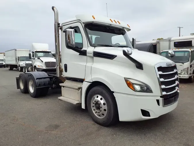 2020 FREIGHTLINER/MERCEDES NEW CASCADIA PX12664