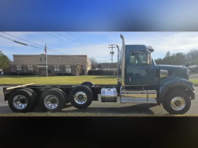 2025 WESTERN STAR 49X