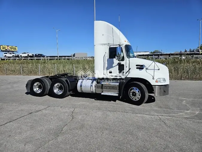 2018 MACK CXU613