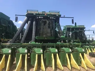 2017 John Deere CP690