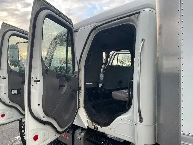 2017 Freightliner M2