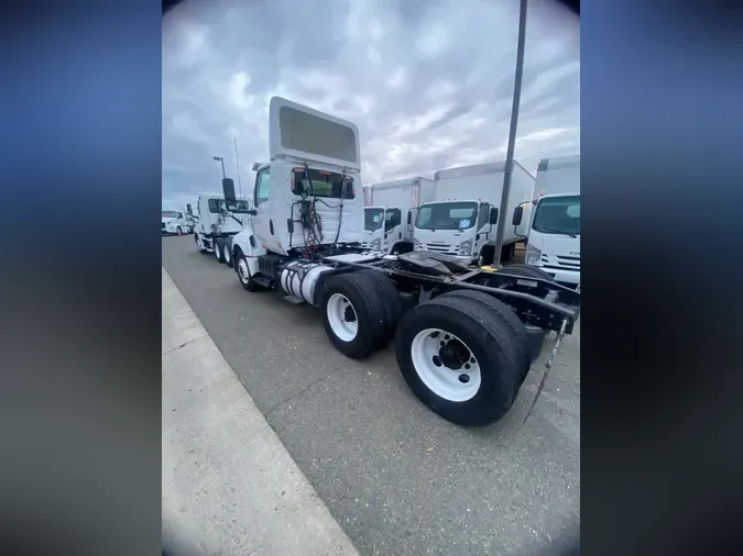 2018 NAVISTAR INTERNATIONAL LT625 DAYCAB T/A