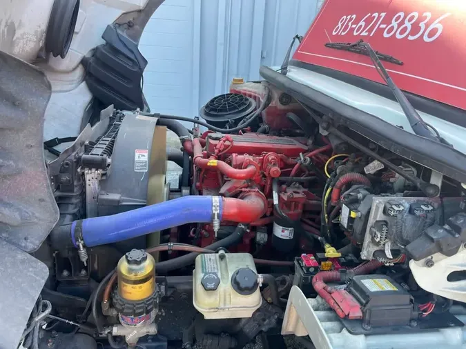 2019 FREIGHTLINER M2 106
