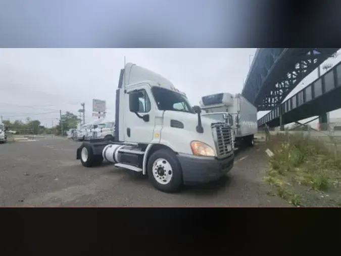 2017 FREIGHTLINER/MERCEDES CASCADIA 11366dd977f01271f3f131d2ff4edaf68c6