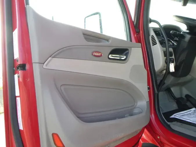 2022 Peterbilt 579