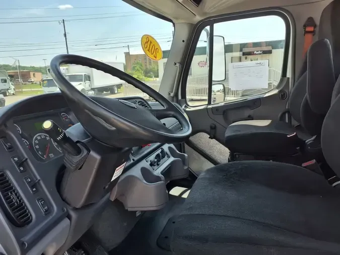 2018 FREIGHTLINER/MERCEDES M2 106