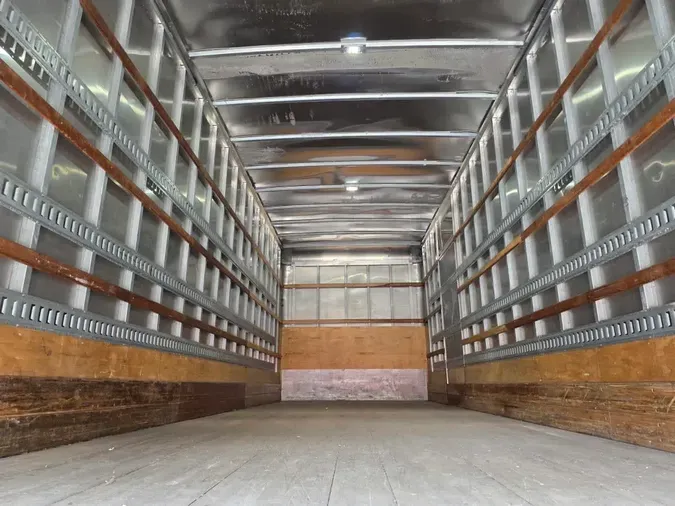 2019 FREIGHTLINER M2 106