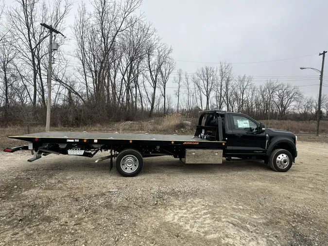 2023 Ford F550 XLT