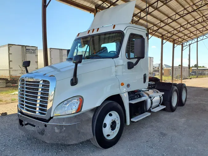 2017 FREIGHTLINER/MERCEDES CASCADIA 12566e0dda3480e57b0dfa995704536ecc1