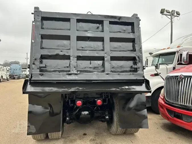 2005 MACK GRANITE CV713