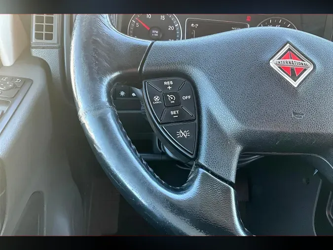2021 INT LT625 6x4