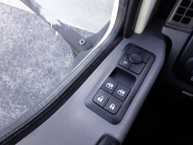 2020 NAVISTAR INTERNATIONAL MV607 (4X2)