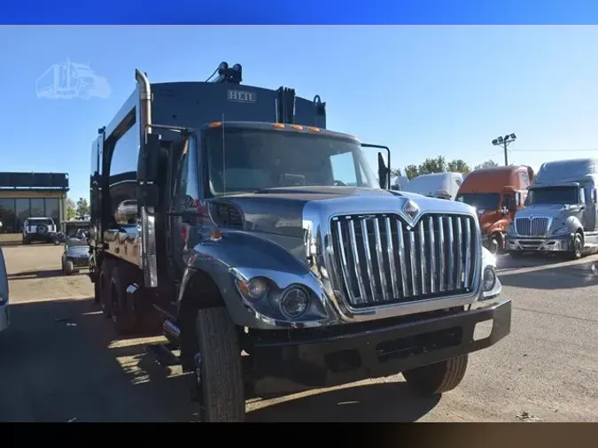 2011 INTERNATIONAL WORKSTAR 7400