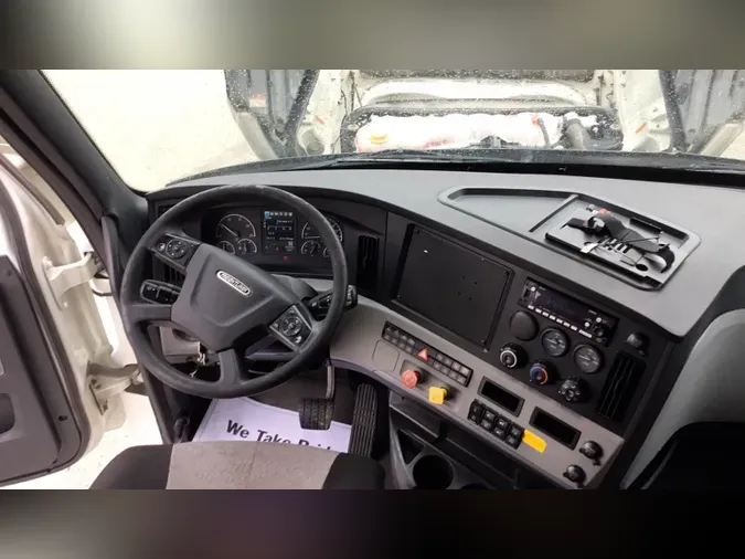 2021 Freightliner Cascadia 12666ef3518fd4080b7a403e6aed7d1257d