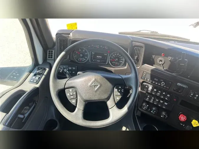 2022 INTERNATIONAL LT625
