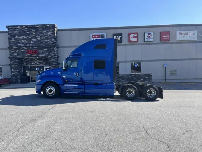 2022 International LT625