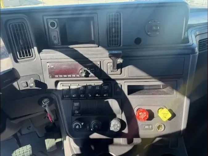 2019 International LT625