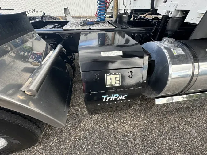 2023 Kenworth W99066f2a27d86e118af0a745252a0724b20