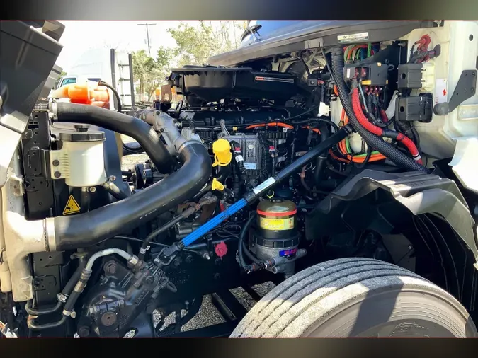2019 INT LT625 6x4