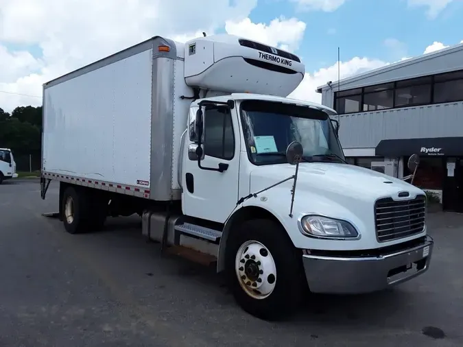 2017 FREIGHTLINER M2 106