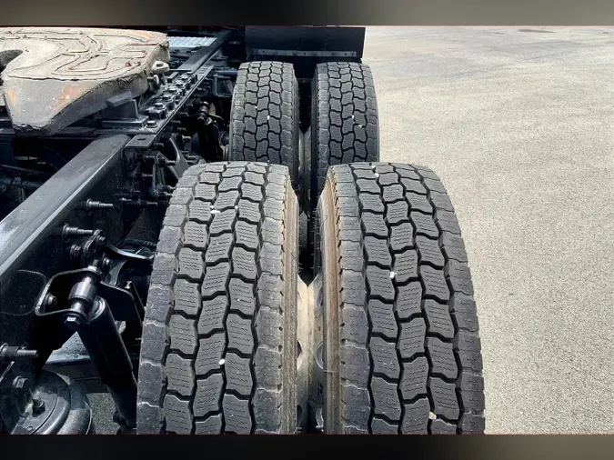2022 INT LT625 6x4