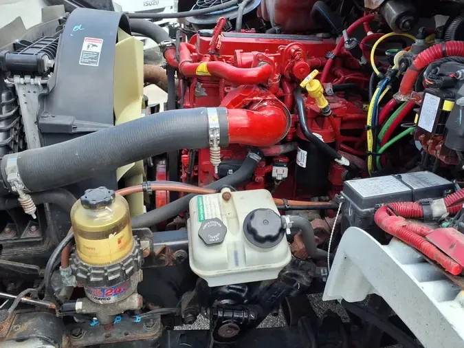 2019 FREIGHTLINER M2 106