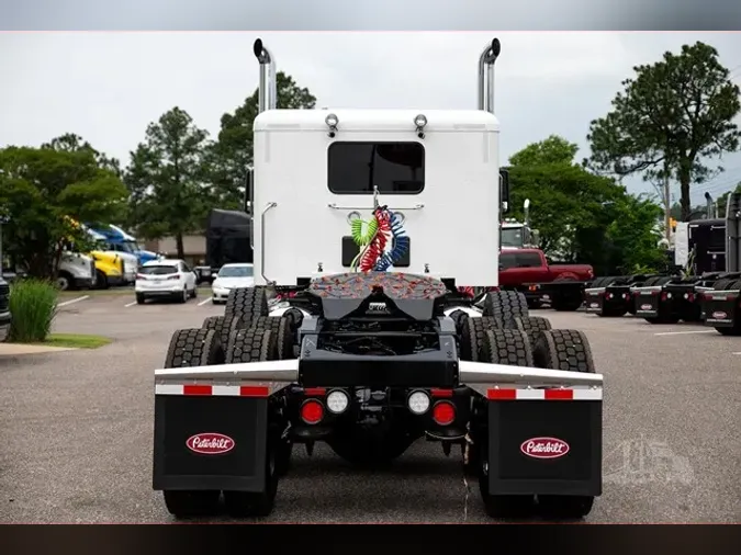 2025 PETERBILT 567